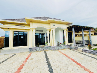 Kigali Rwanda house for sale in Kagarama Muyange