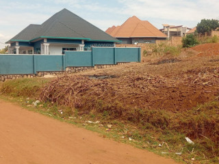 Ikibanza kigurishwa mubirembo turaneza