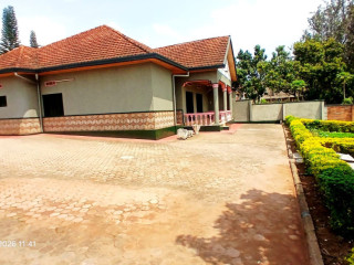 FOR RENT IN KAGUGU ( Please contact me )