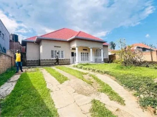 Unfurnished house for rent In Kimironko