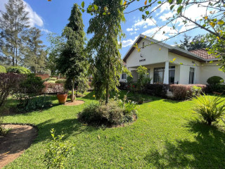 Full furnished house for rent in gacuriro