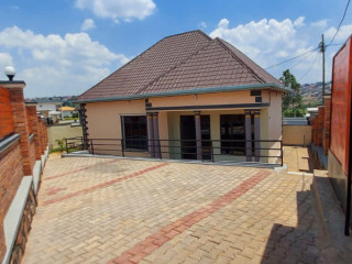 Kigali unfurnished house for rent in Niboye