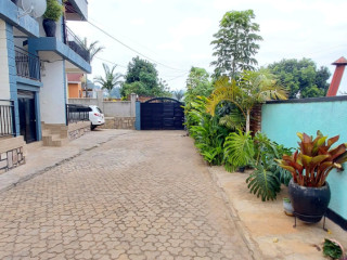 Kigali unfurnished apartment for rent in Kicukiro Nyanza
