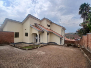 Un furnished house for rent in gacuriro