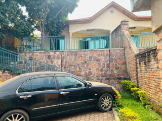 Kimironko big land house for sale in Kigali
