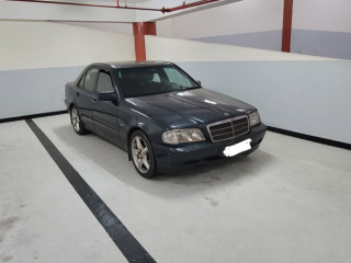 Mercedes Benz c200 for sale in Kigali Rwanda.