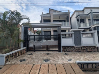 Sm:141 Kibagabaga Kibagabaga unfurnished house for sale with beautiful view Nyarutarama in Kigali Rwanda