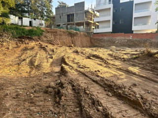 Nyarutarama Residential Plot for sale 240million