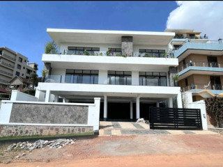 KIBAGABAGA AMAZING BIGGEST VILLA FOR Sale At 420MILLIONS TEL: [***] 