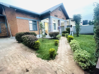 Kimironko 3bedrooms fully furnished house for rent at $450(650k)