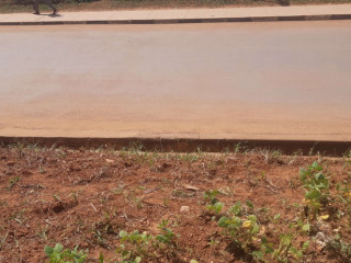 Commercial land for sale Kigali Nyarugenge Kanyinya on main road
