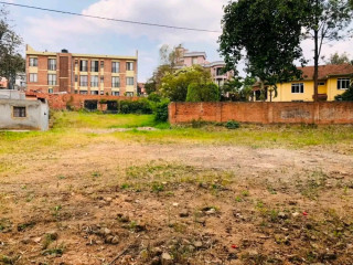 Nyarutarama Residential Plot for sale 240 million