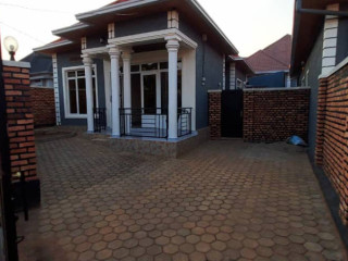 Kigali unfurnished house for rent in Muyange Kagarama