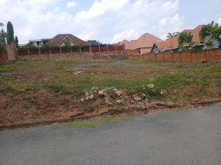 Nice big plot for sale in kibagabaga
