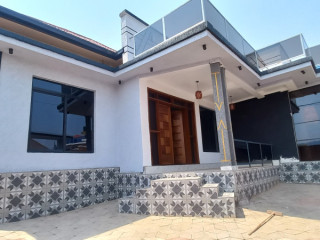 House for sale in kabeza