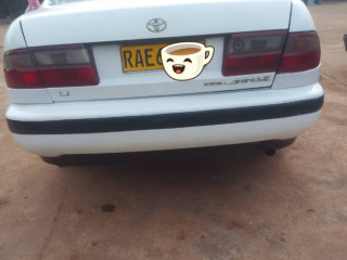 Toyota Carina e