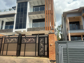 Modern house for rent in Rebero