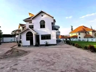 Gacuriro furnished house for rent with beautiful Gacuriro view in Kigali Rwanda
