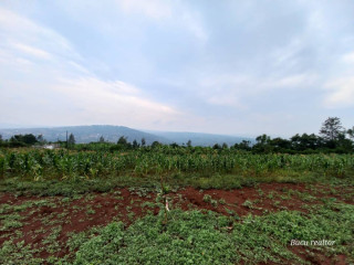 Plot for sale at a good price in iyabaraya