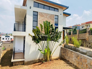 House for sale 250M kabeza Rubirizi