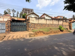 REMERA HOUSE FOR SALE