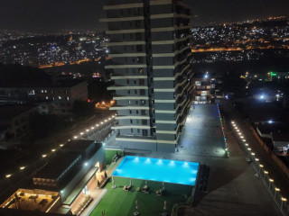 Fully Furnished or Unfurnished 3 Bedroom Apt in Kyovu.