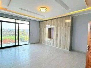 KIMIHURURA NEAR RDB AMAZING BIG VILLA FOR Sale At 450MILLIONS TEL: [***] 