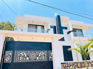 Kimironko fully furnished 4bedrooms house for rent at $1200 in good location