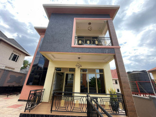Kibagabaga unfurnished house for rent 1000$