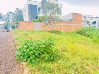 Call/watsp [***] Gacuriro plot of la