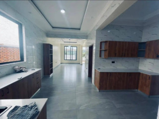 KIBAGABAGA AMAZING BIGGEST VILLA FOR Sale At 330MILLIONS TEL: [***] 