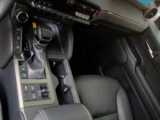 Toyota land cruiser v8