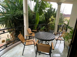 Gacuriro 3bedrooms apartment for rent in $1000 or $800 in good location