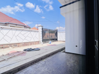 Very nice contemporary house for sale in Kimironko