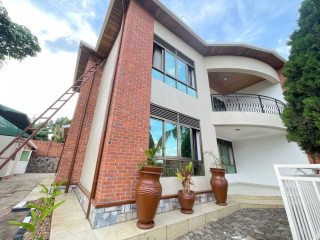 Full furnished house for rent in gacuriro