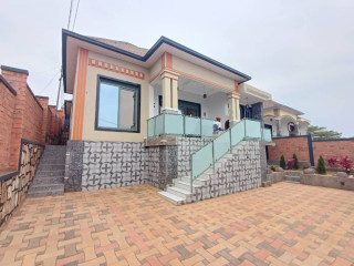 House for Sale in Kicukiro, Kagarama RWF 160,000,000