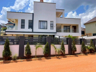Kibagabaga nice unfurnished house for rent in good neighborhood