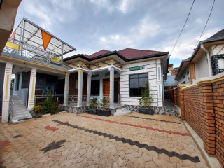 HOUSE FOR SALE IN NYARUGUNGA