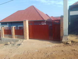 HOUSE FOR SALE IN GAHANGA