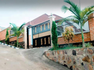 Kimironko zindiro full furnished house for rent 800$