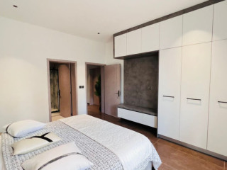 NYARUTARAMA Golf course Panoramic Views High Stylish Modern Apartments