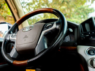Toyota v8