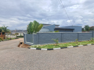 House for sale _Kinyinya