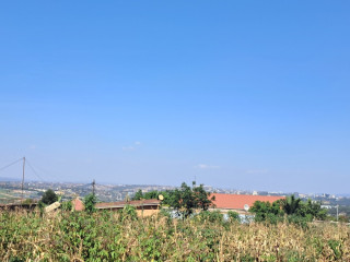 Gisozi plot for sale