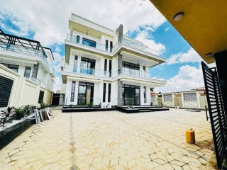 Kibagabaga 6bedrooms new modern house for sale at 430M(300kUSD) on tarmac road