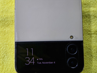 Galaxy Z Flip 4 512GB 8GB
