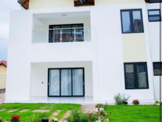 EP 126 Gacuriro Gacuriro very nice well renovated furnished house for rent in Kigali Rwanda