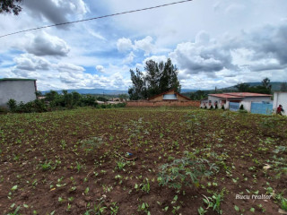 Plot for sale in kinyinya