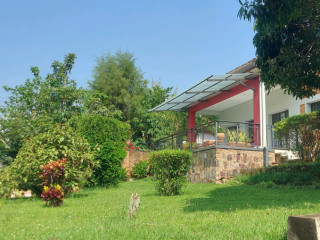Kigali Stunning house available for rent in Nyarutarama