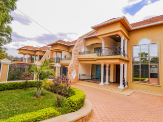 DB 082 Kagugu Kagugu nearby Fawe , very nice house with Nice furniture is for rent at lowest price in kigali Rwanda